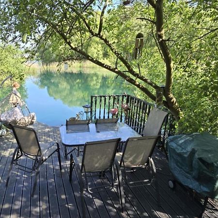 Luxury Lakeside Caravan With Hottub And Private Fishing Peg, Tattershall Lakes Exterior photo
